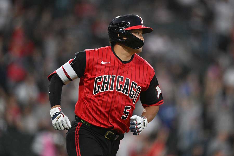 ナショナルズ戦で今季11号を放つホワイトソックスの村上宗隆【写真：ロイター】