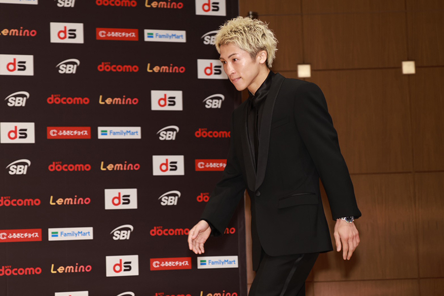 会見に出席した井上尚弥【写真：山口比佐夫】