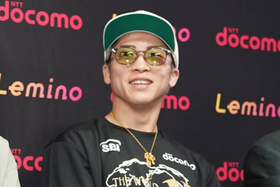 一夜明け会見に出席した井上尚弥【写真：澤田直人】