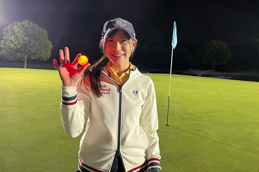 Night GolfでのwithGolfで、丁寧で分かりやすいレッスンをしてくれた遠藤璃花プロ【写真：編集部】