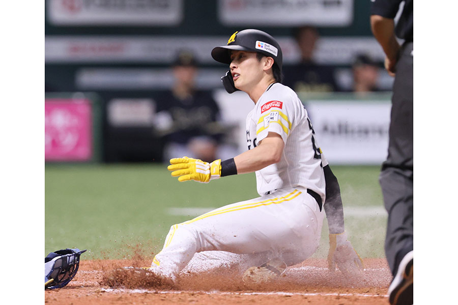 ソフトバンクの周東佑京【写真:産経新聞社】