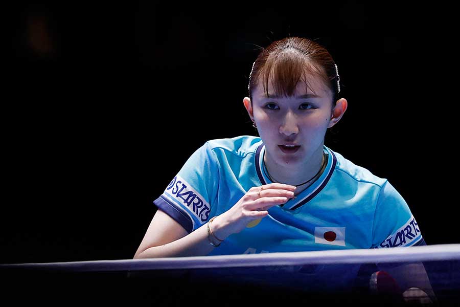 中国戦でプレーする早田ひな【写真：ロイター】