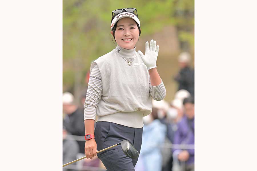青木瀬令奈【写真：スポーツ報知/アフロ】