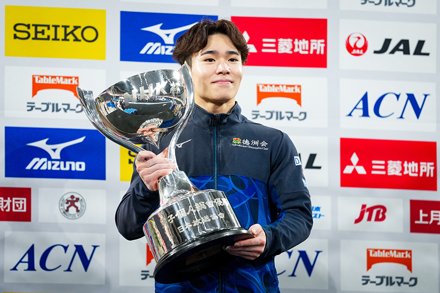 NHK杯で優勝した岡慎之助【写真：中戸川知世】