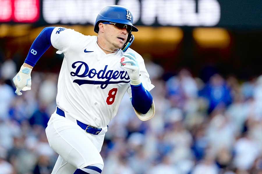 ロッキーズ戦に出場したドジャースのエンリケ・ヘルナンデス【写真:黒澤崇】