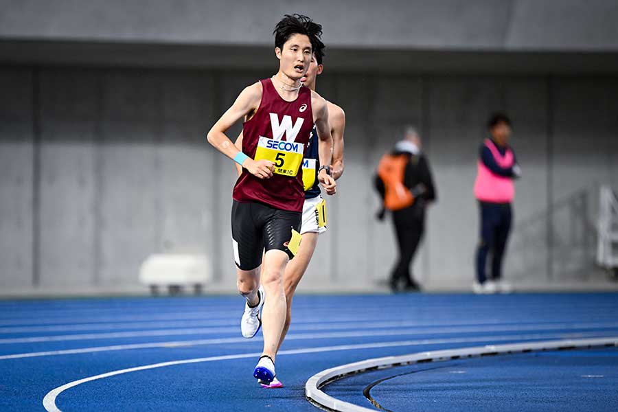 伝統校の主将を担う自覚を示した小平敦之【写真：中戸川知世】