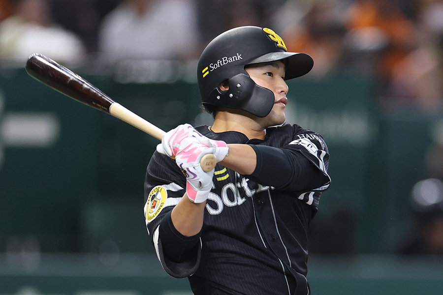 本塁打を放った山本恵大【写真:産経新聞社】
