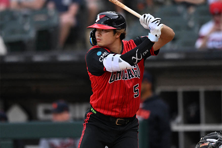 本拠地タイガース戦に「2番・一塁」で先発出場しているホワイトソックスの村上宗隆【写真：ロイター】