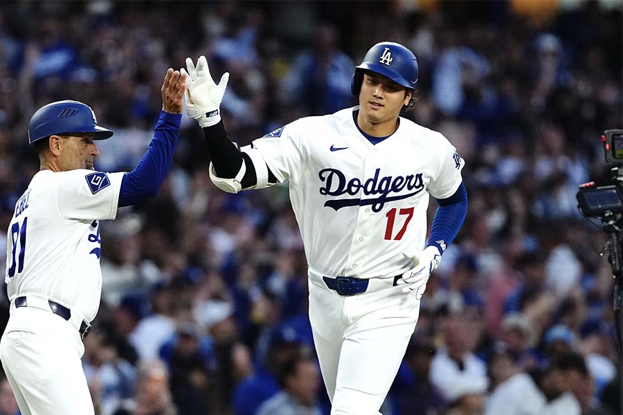3回の第2打席に2戦連発となる10号ソロを放ったドジャースの大谷翔平【写真:黒澤崇】