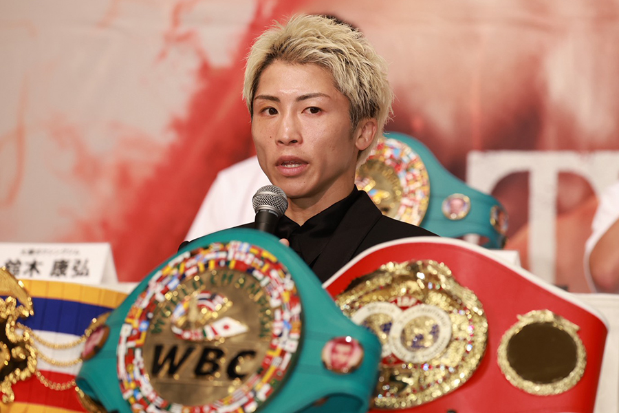 30日の会見に出席し、コメントする井上尚弥【写真：山口比佐夫】