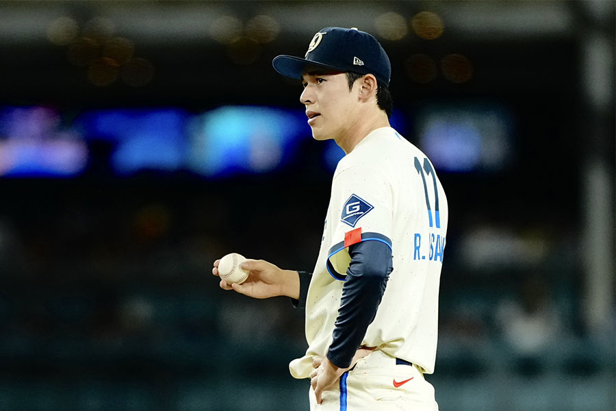 6回途中1失点と好投も後続が逆転を許し、4勝目はお預けとなったドジャース佐々木朗希【写真:黒澤崇】