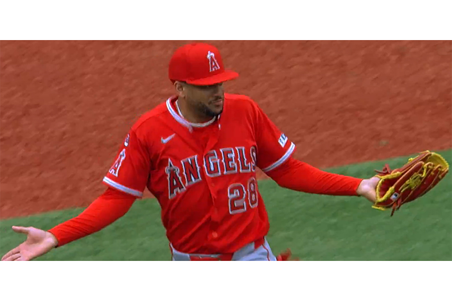 好守備をみせたエンゼルスのホセ・シリ(画像はMLB公式Xのスクリーンショット)