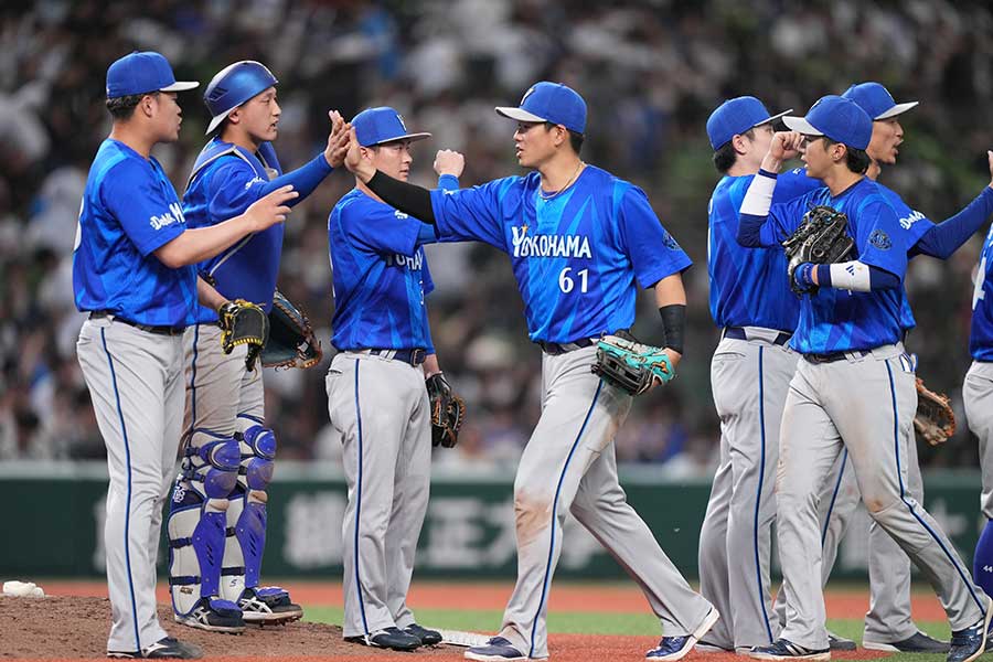 西武に勝利したDeNA【写真:産経新聞社】