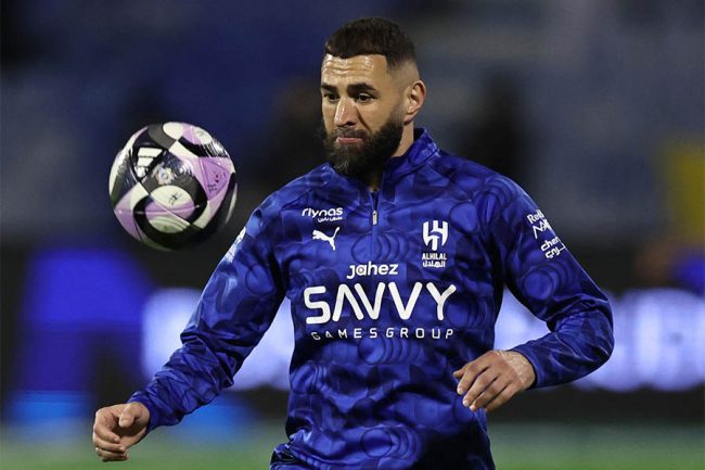 W杯開幕9日前…日本の雑踏に現れた世界的大物FWに「ビビるわ」SNS騒然
