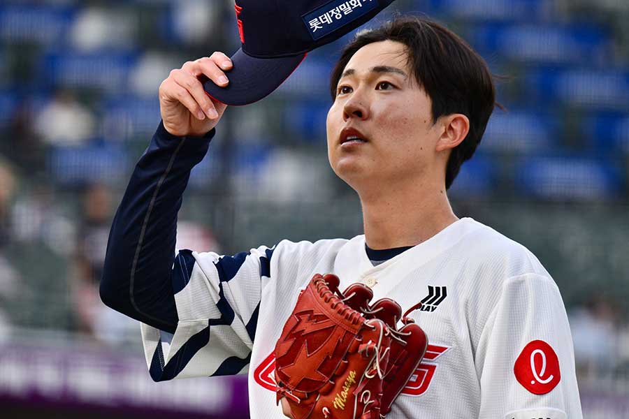 今季から韓国のロッテ入りした京山【写真：羽鳥慶太】