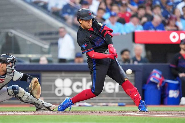 岡本和真が特大14号→ベンチで目を疑う光景 「仰天しすぎて言葉を失っ