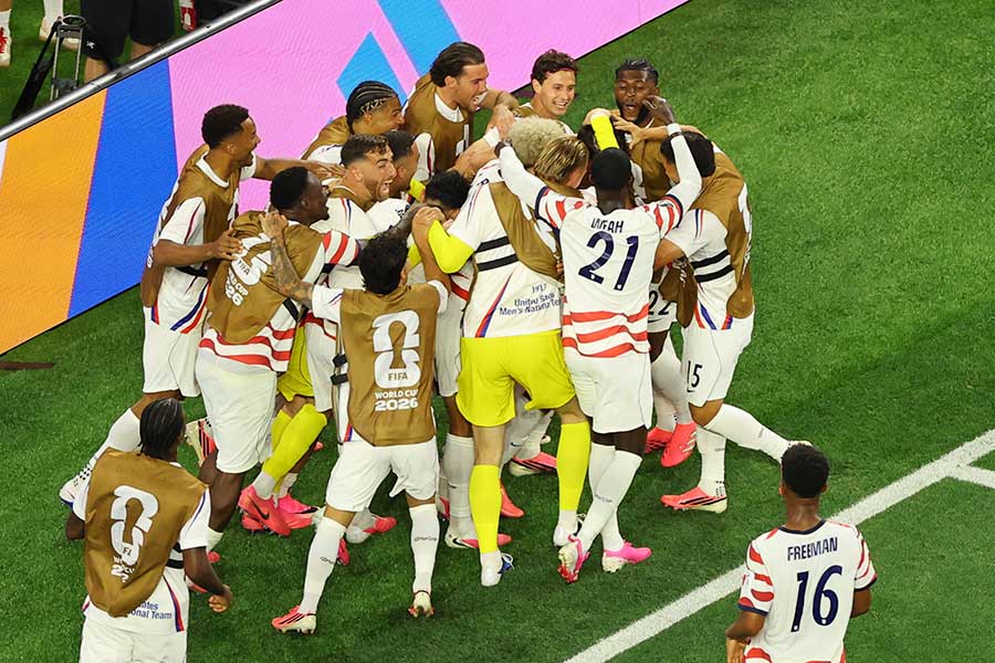 パラグアイに勝利した米国代表【写真：ロイター】
