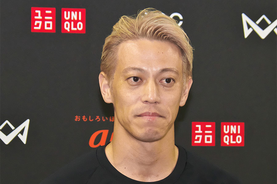 NHKで解説を務めた本田圭佑【写真:アフロ】