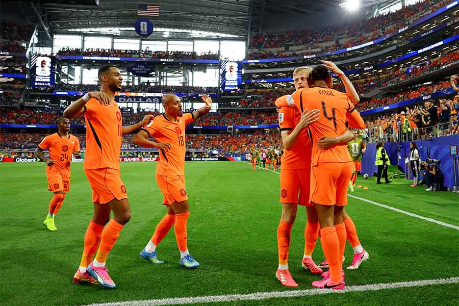 W杯日本戦、オランダが先制【写真:ロイター】