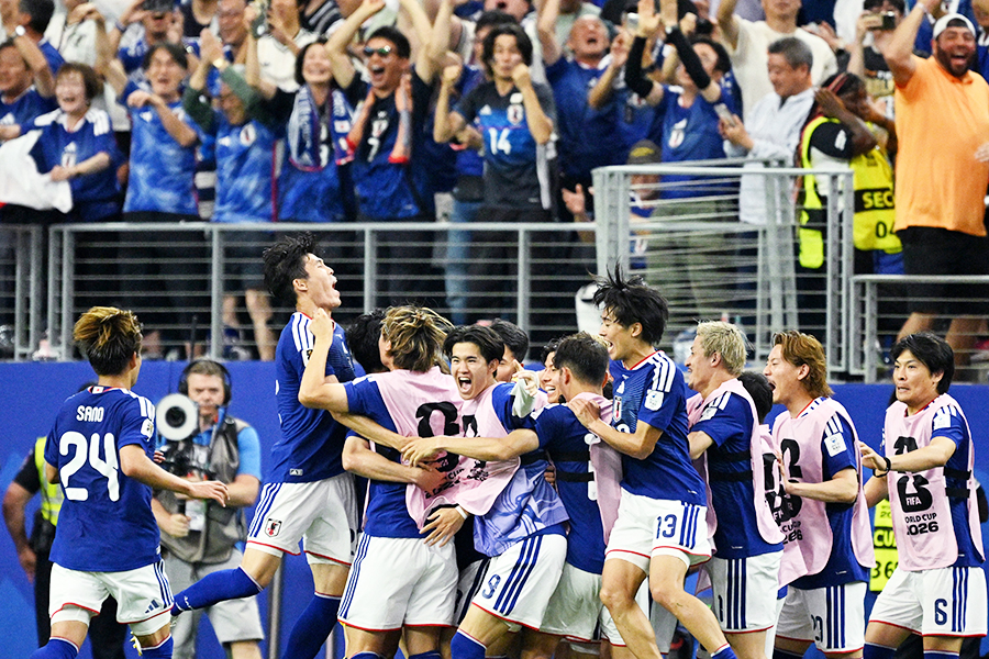オランダと引き分けたサッカー日本代表【写真：ロイター】