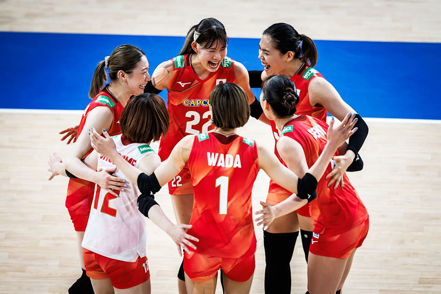 セルビアと対戦したバレーボール女子日本代表【写真:Volleyball World提供】