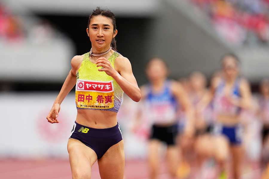 陸上日本選手権女子1500メートルで優勝した田中希実【写真：朝倉健/アフロスポーツ】