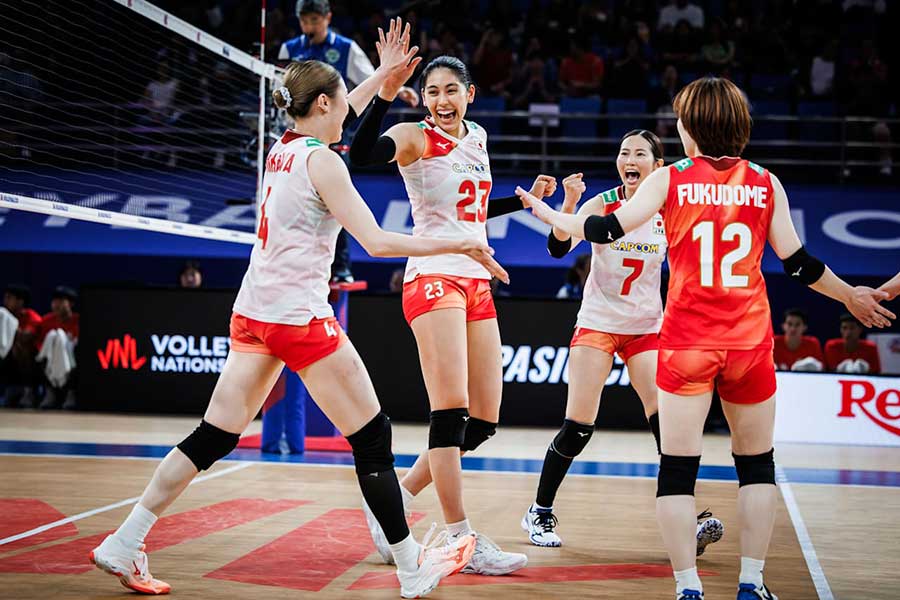 チェコと対戦したバレーボール女子日本代表【写真:Volleyball World提供】