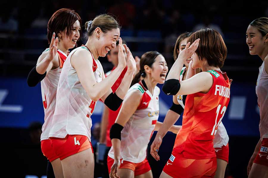 バレーボール女子日本代表【写真:Volleyball World提供】