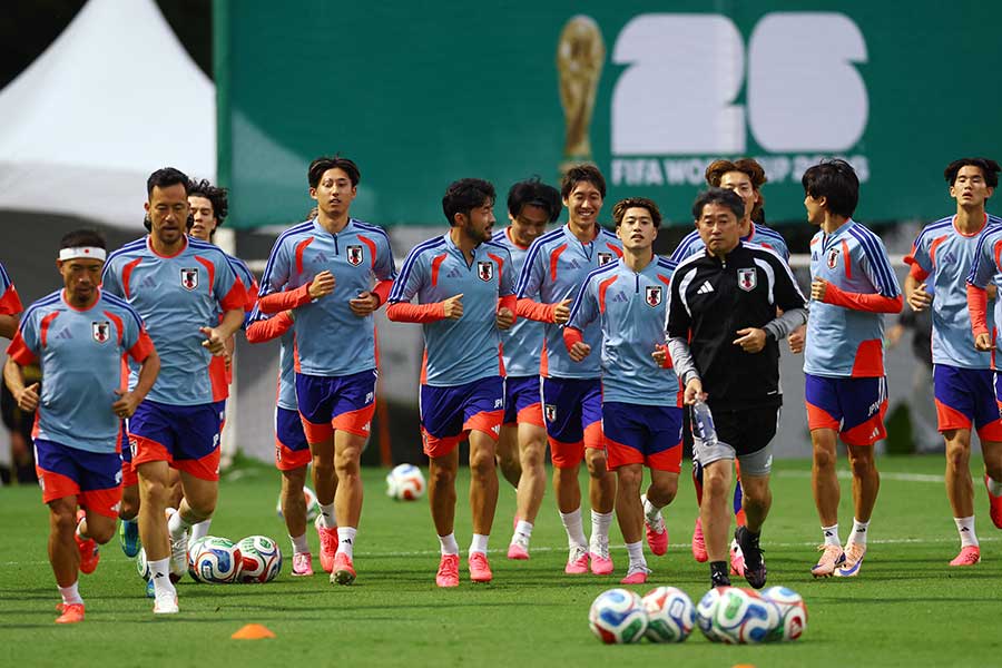 サッカー日本代表【写真：ロイター】