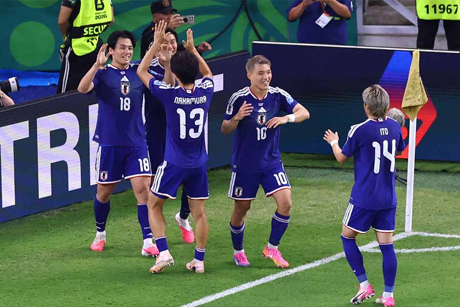 チュニジアに4-0で勝利した日本代表【写真:ロイター】