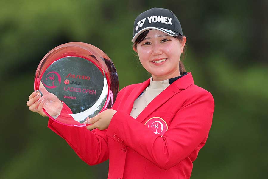 資生堂・JALレディスを制した倉林紅【写真：スポーツ報知/アフロ】