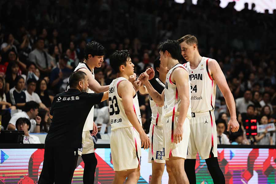 韓国と対戦したバスケ日本代表【写真提供:FIBA】