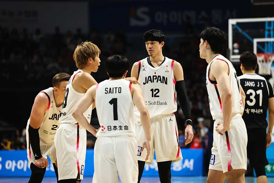 韓国と対戦したバスケ日本代表【写真提供:FIBA】