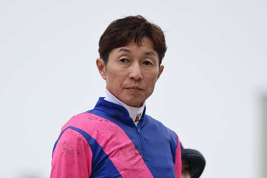 武豊【写真:山根英一/アフロ】
