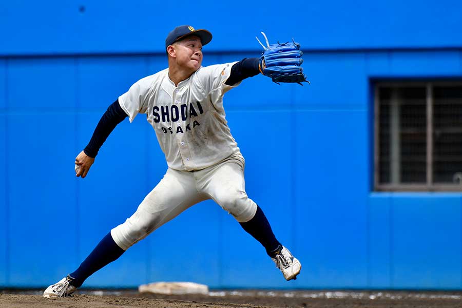 最速152キロの剛腕という顔もある中山【写真:羽鳥慶太】
