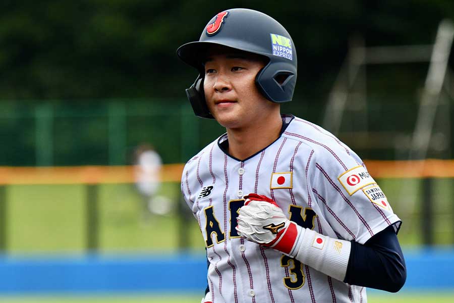 日本代表では背番号3をつける中山【写真:羽鳥慶太】