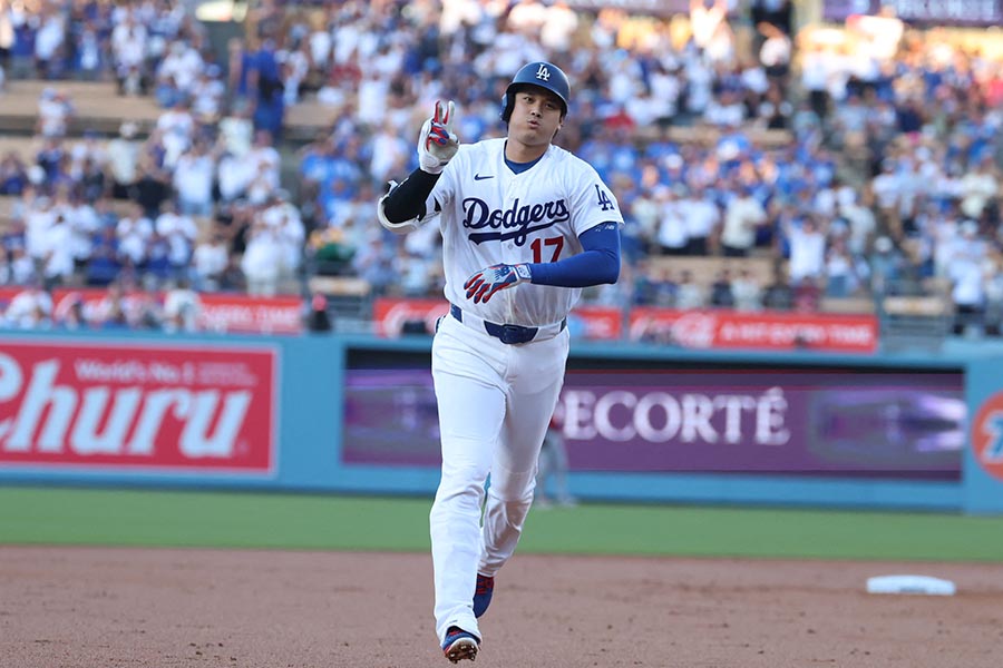 ダイヤモンドバックス戦で21号先頭打者弾を放ったドジャース大谷翔平【写真:ロイター】