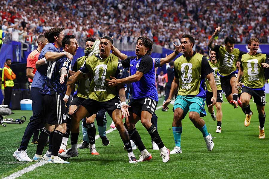 イングランドと対戦したアルゼンチン代表【写真:ロイター】