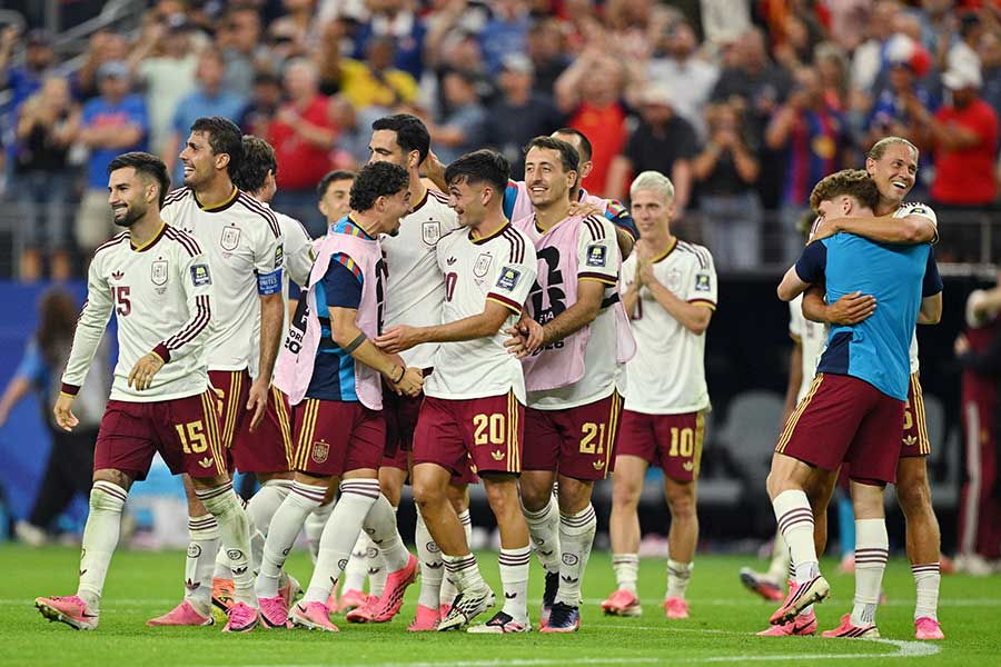 準決勝でフランスに勝利したスペイン【写真：ロイター】