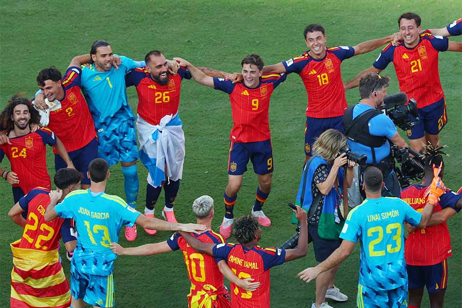 4大会ぶり2度目の優勝を果たしたスペイン【写真:ロイター】