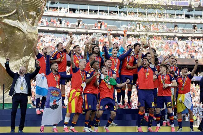 最終値下！W杯決勝進出【00sヴィンテージ】スペイン代表02年ラウール 7