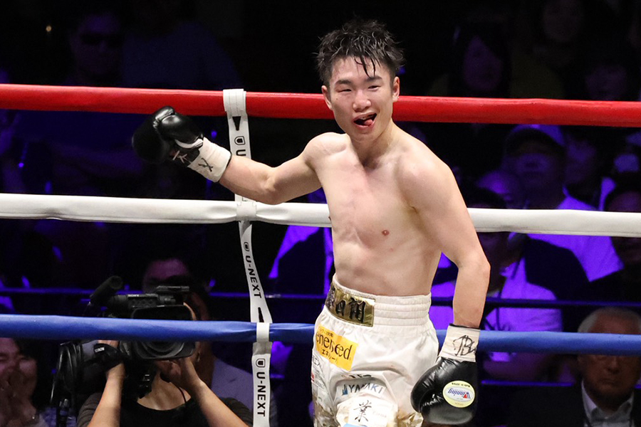 イスラエル・ゴンサレスに3-0の判定で勝利した寺地拳四朗【写真:山口比佐夫】