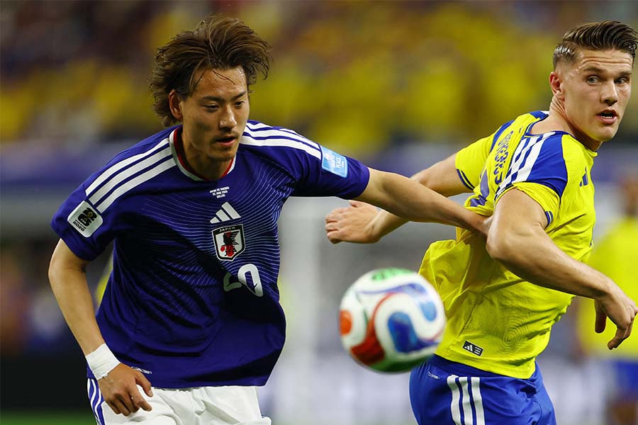 W杯に出場した日本代表の瀬古歩夢【写真:ロイター】