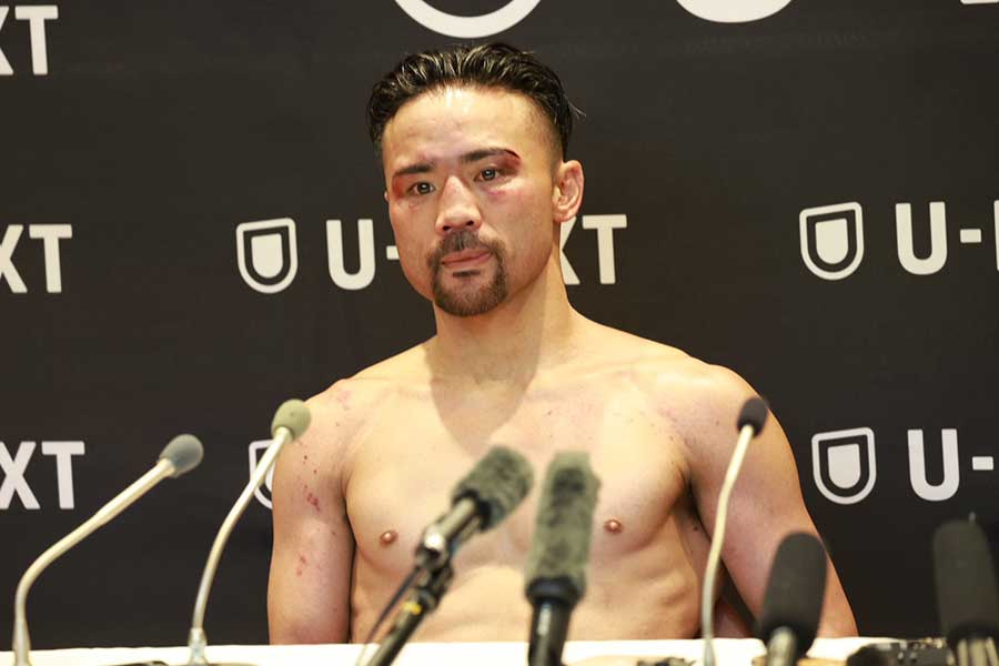 増田陸に1-2で判定負けした比嘉大吾【写真:山口比佐夫】