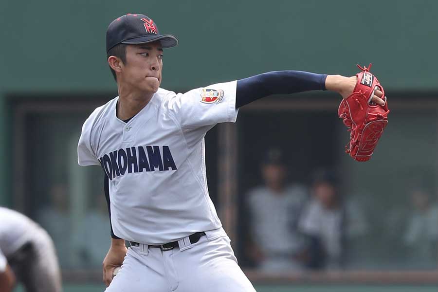 横浜の織田翔希【写真：加治屋友輝】