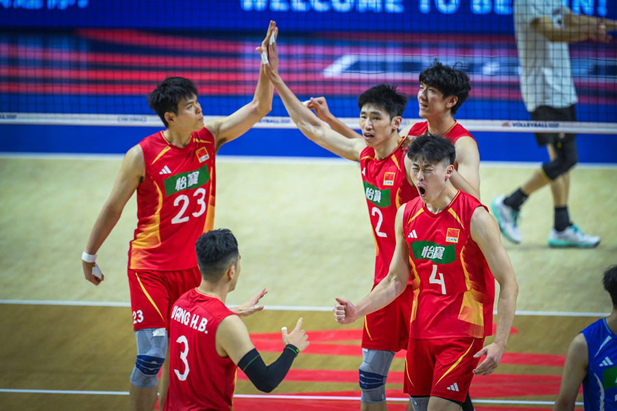 バレー日本代表に敗れた中国代表【写真:Volleyball World提供】
