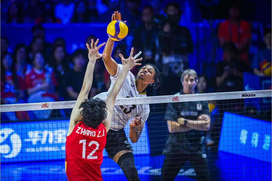 バレーボール男子日本代表のエバデダン・ラリー【写真:Volleyball World提供】