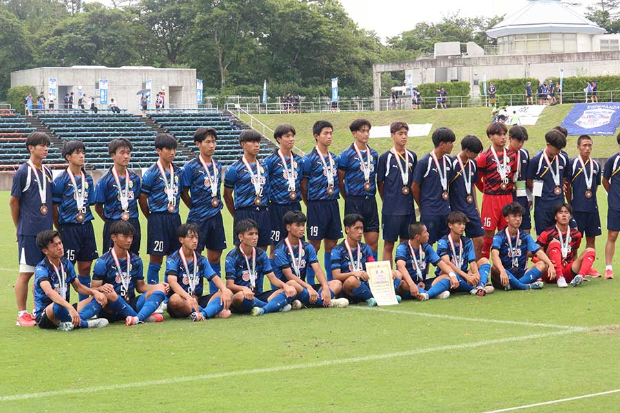 高校サッカーインターハイに出場した大津【写真:橋本啓】