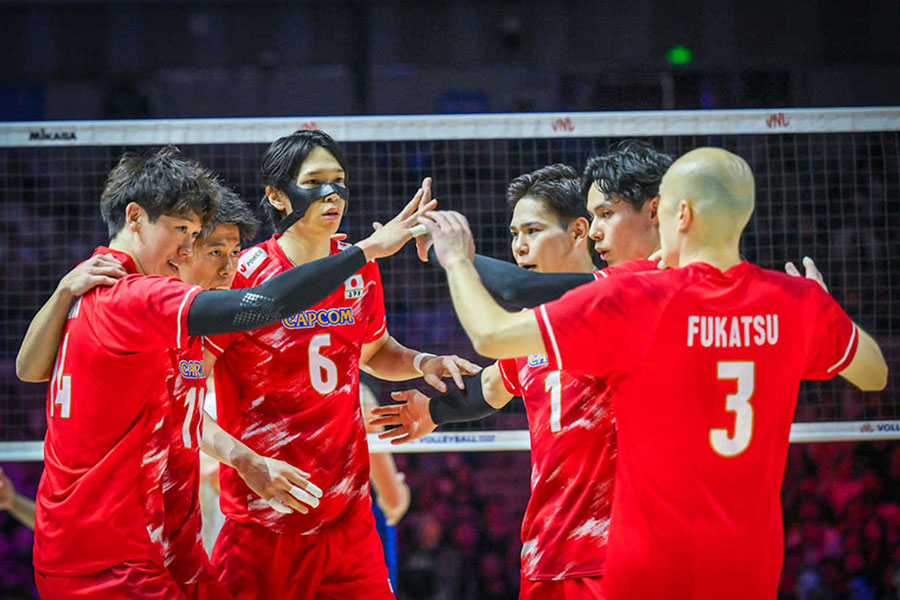 日本は米国にフルセットの末敗れた【写真:Volleyball World提供】