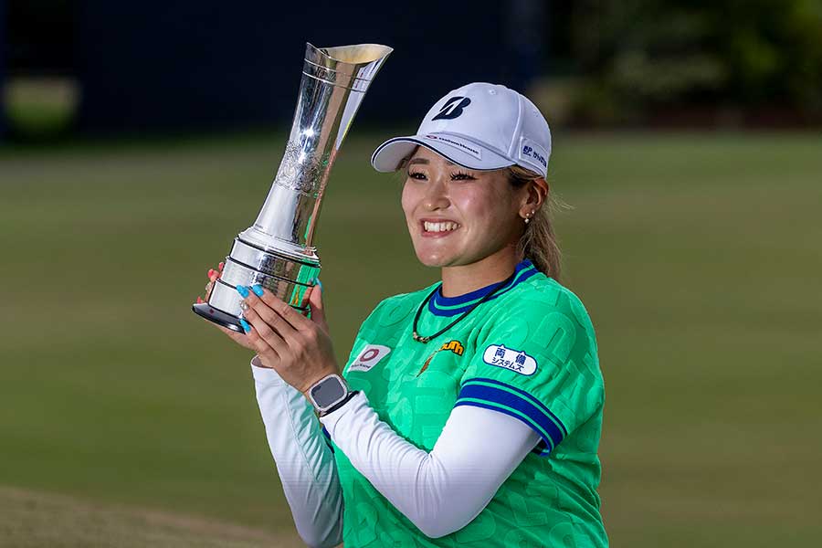 AIG全英女子オープンで優勝した桑木【写真:Christer Hoglund/アフロ】